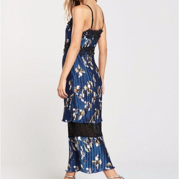 FOXIEDOX Carmella Pleated Maxi Dress Blue Satin Floral Black Lace Sz 4 {3Q27} - Picture 3 of 6